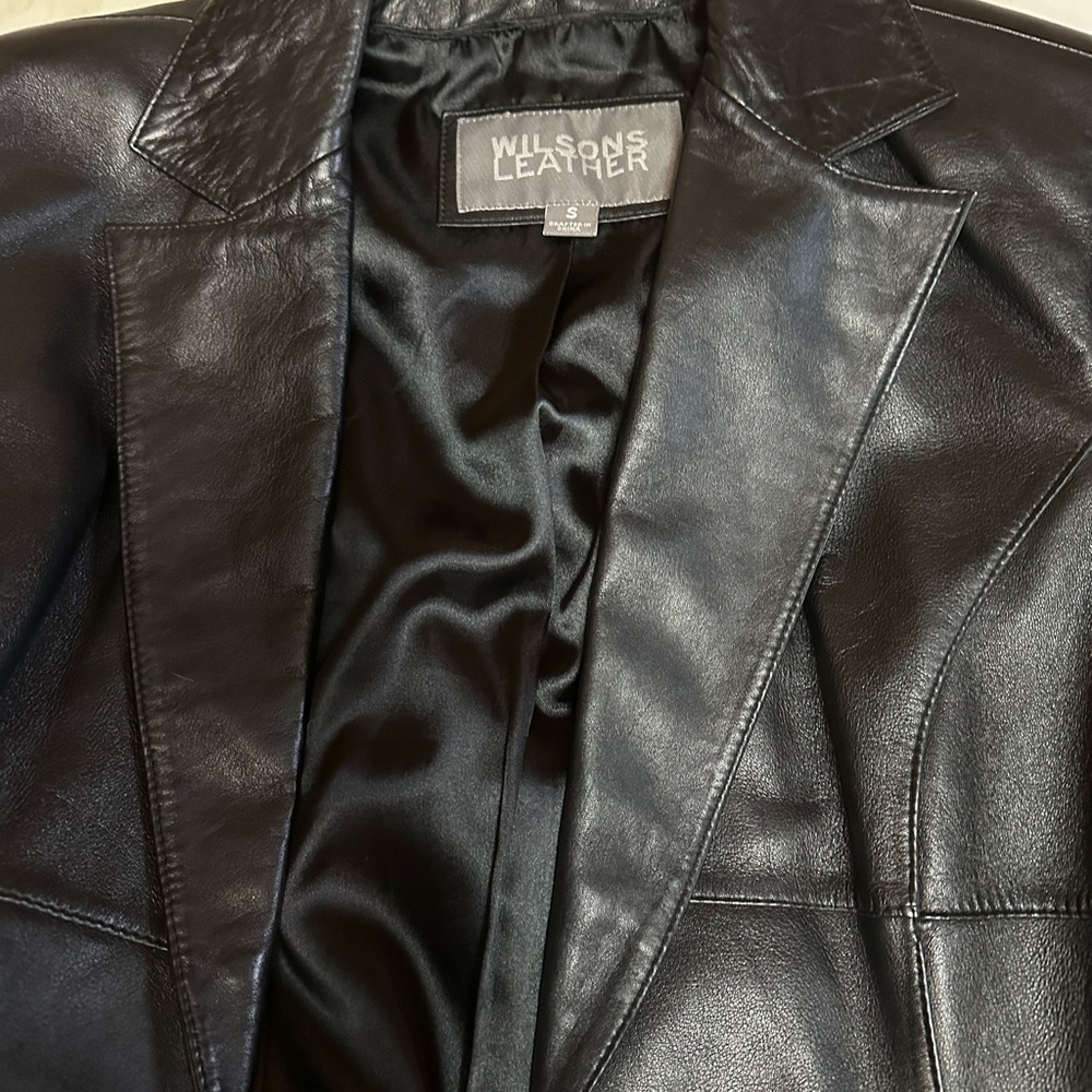 Wilsons Leather Black Women's Jacket Small Gently Used